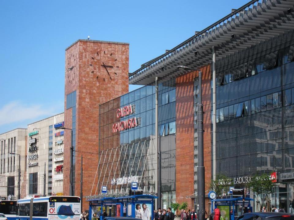 Attractive Apartment Oldtown Near Thetrain Station Краков Экстерьер фото