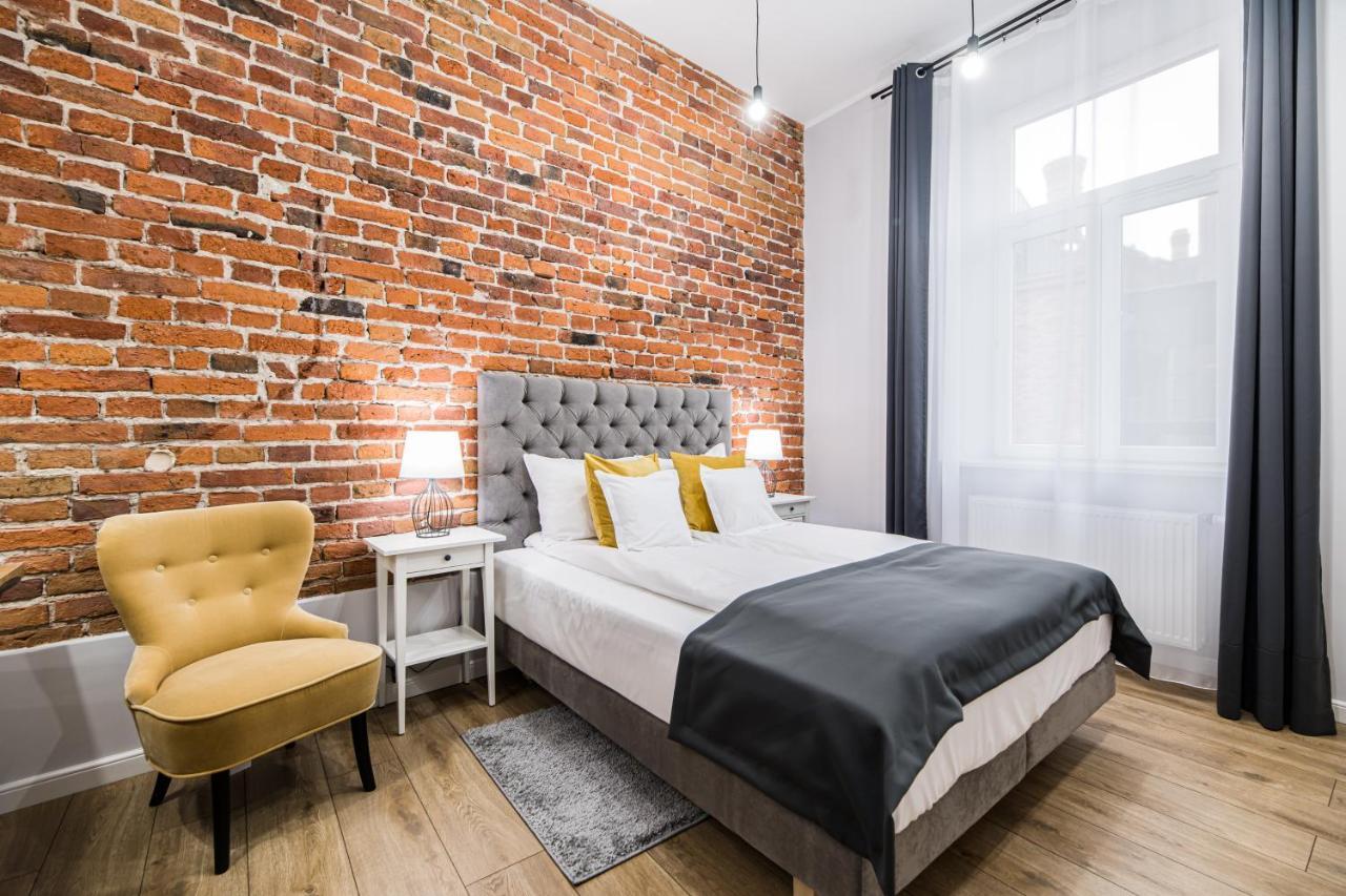 Attractive Apartment Oldtown Near Thetrain Station Краков Экстерьер фото