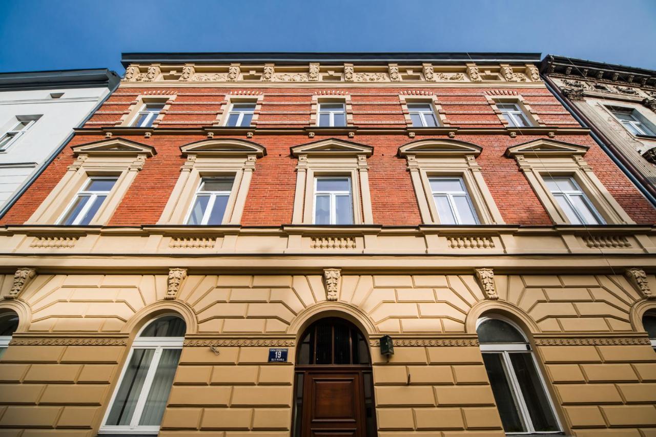 Attractive Apartment Oldtown Near Thetrain Station Краков Экстерьер фото